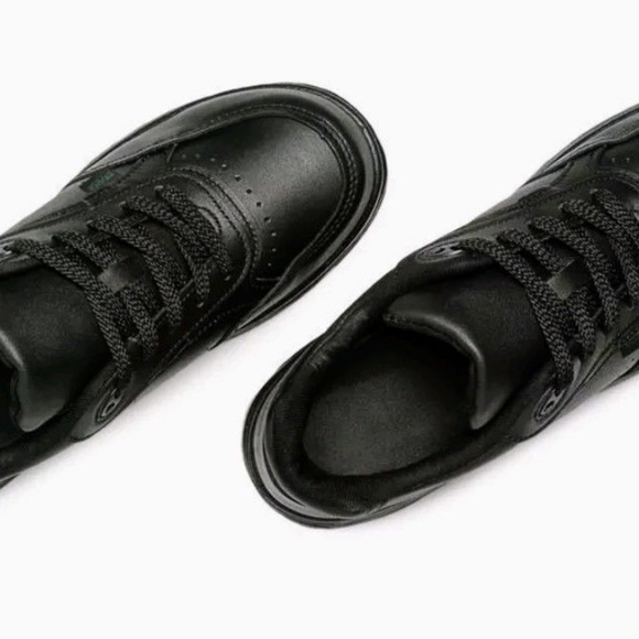 new balance postal walking shoe